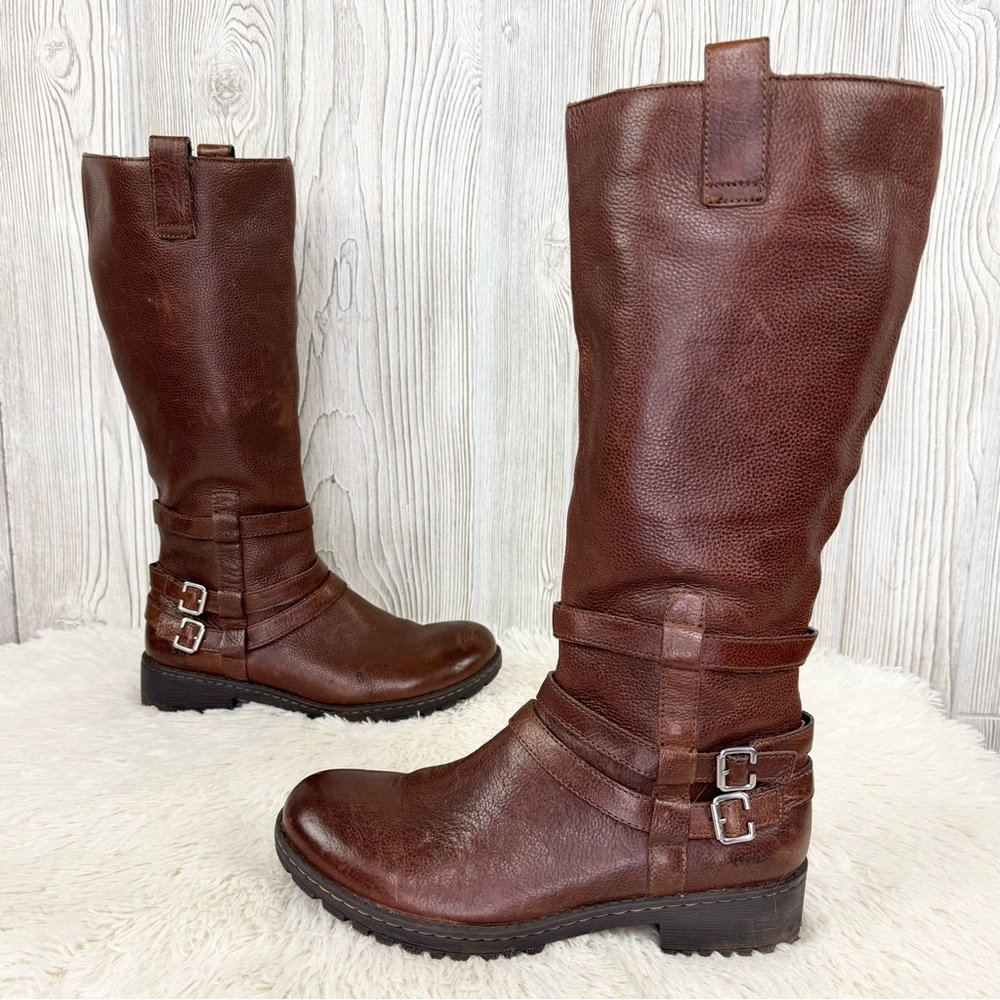 Born b.o.c. Brown Leather Tall Riding Boots 9 Chic Low Heel Knee High Buckles